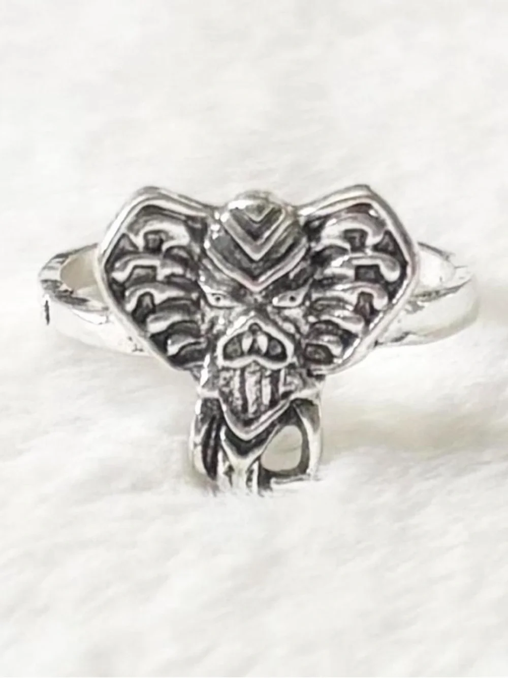 5/$15 🩷 MUST BUNDLE Silver Elephant Head Statement Ring for Women